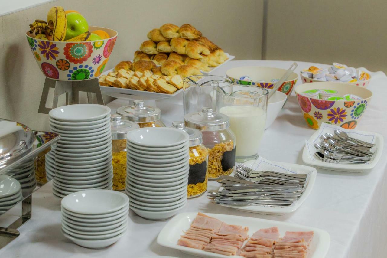 Apart Hotel Rivadavia 815 Neuquén Εξωτερικό φωτογραφία